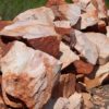 Okrasný kameň do skalky alebo do záhrady z červeného ryolitu , 10-40cm priemer
