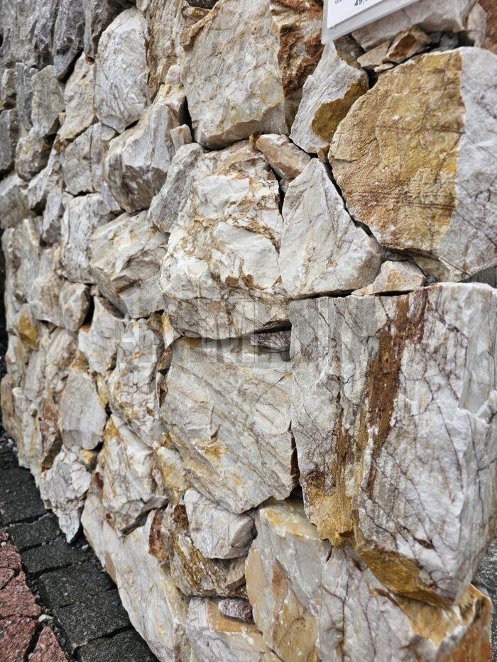 Kamenný obklad Rock Face COLOR MARBLE - sekaný obklad skalný z mramoru