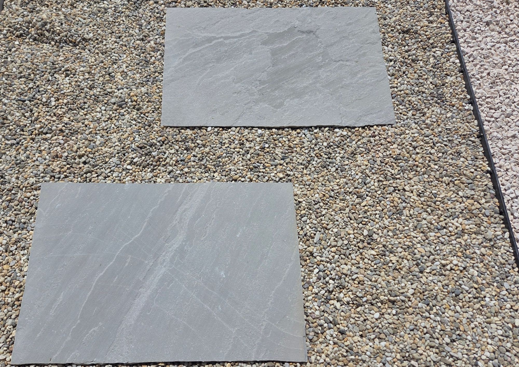 Šlapák z pieskovca Kandla Grey 60x40cm hrúbka 3cm